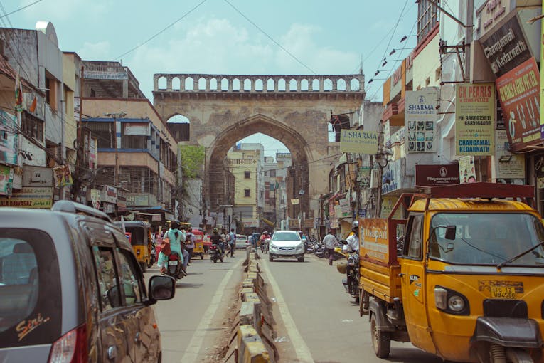 Navigating Indian Cities: Conquering Traffic And Parking Woes